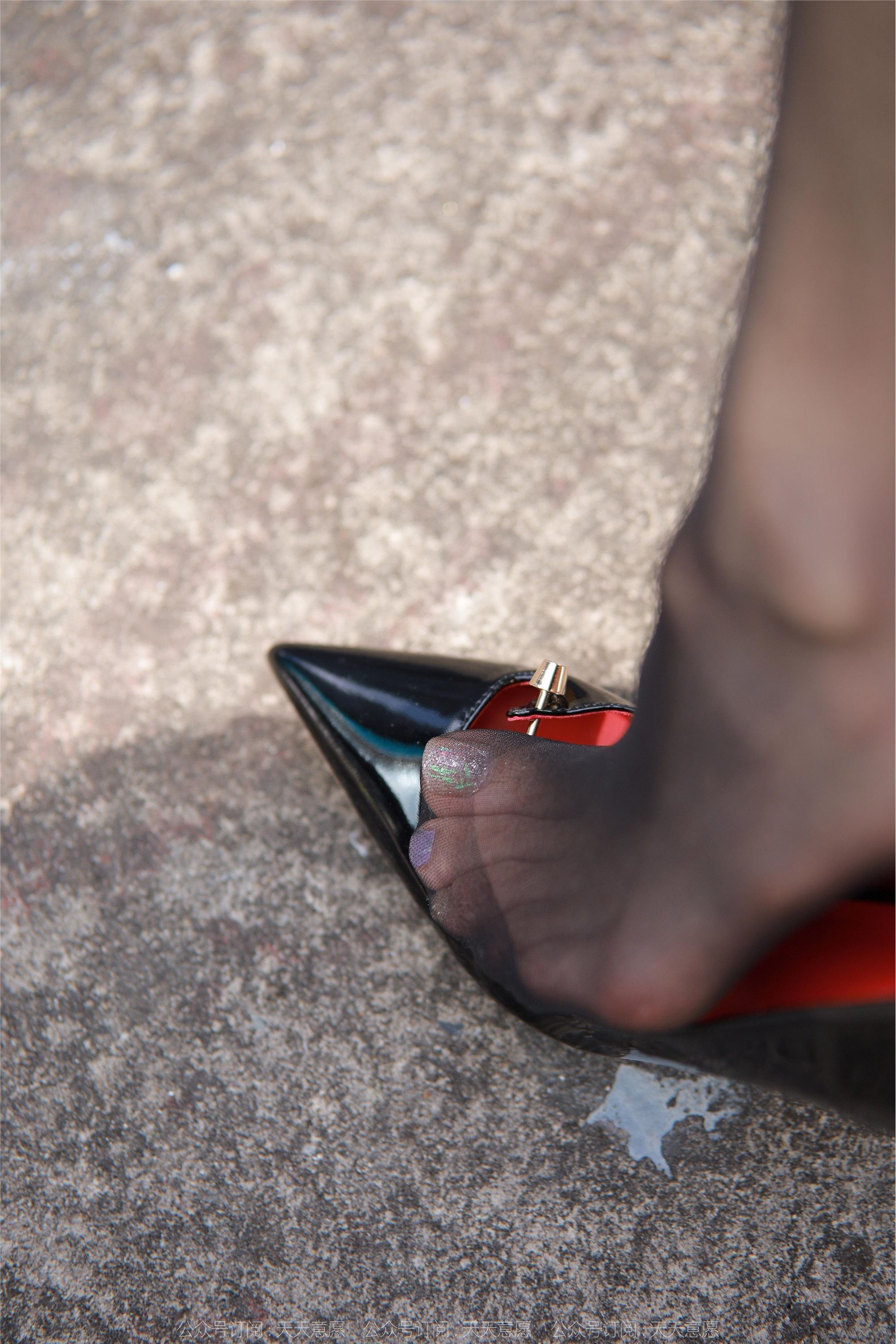 IESS异思趣向  2022.11.25 丝享家 1279 小六《针织包臀裙》